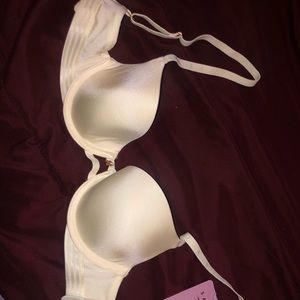 Cream white Fenty everyday bra